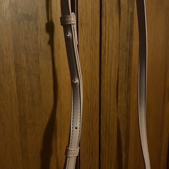 Samara blush bucket style crossbody - Picture 3 of 5